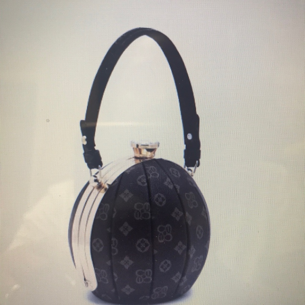 Monogram patch straight plain brown or white